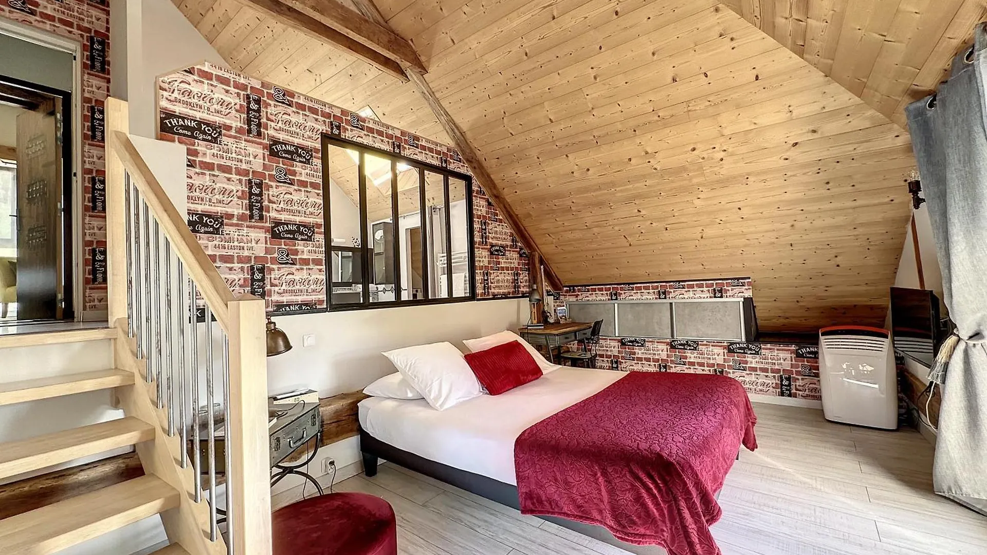 Antre Lacs Saint-Girod Bed & Breakfast